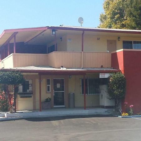 Travel Inn Oakland Bagian luar foto